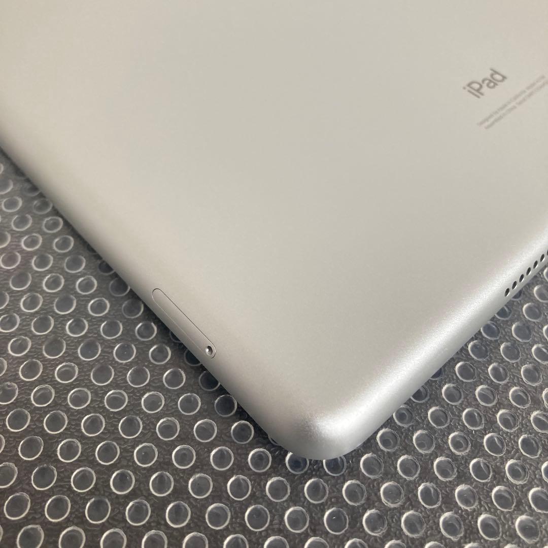 2719【早い者勝ち】外観比較的美品☆iPad7第7世代32GB SIMフリー☆