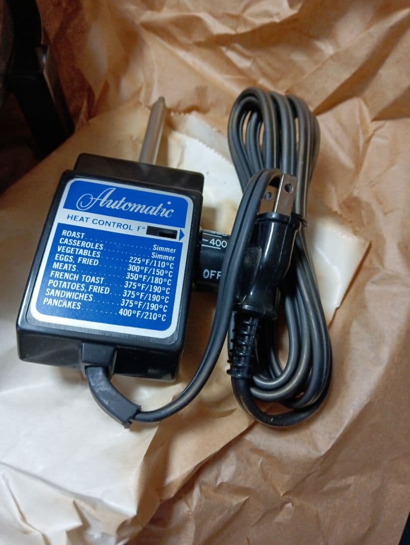 【未使用】ロイヤルクイーン 電気鍋リキッドコアLIQUID CORE ふたなし