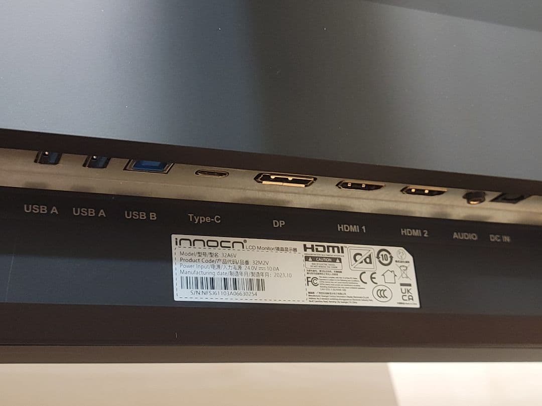 激安　INNOCN 32M2V MiniLED 4K 144Hzゲーミングモニタ