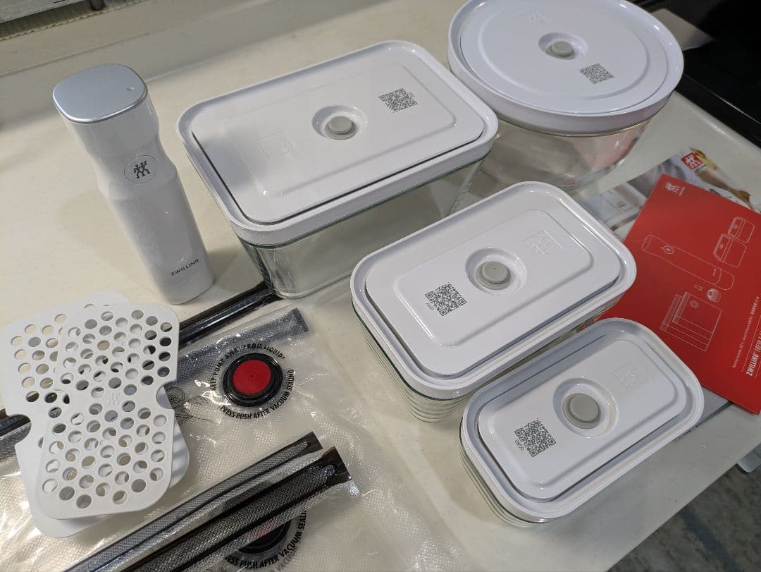 新品未使用　ツヴィリング FRESH & SAVE スターターキットほか　ガラス