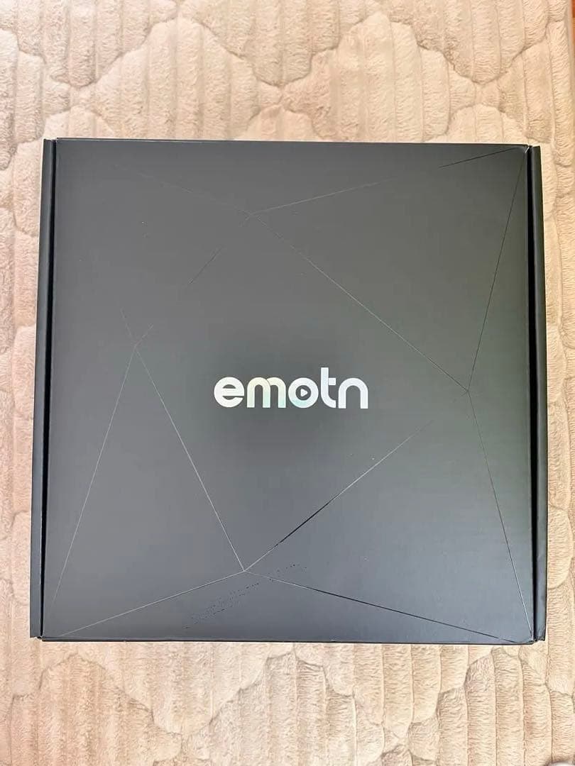 emotn プロジェクター 本体 クリーム色