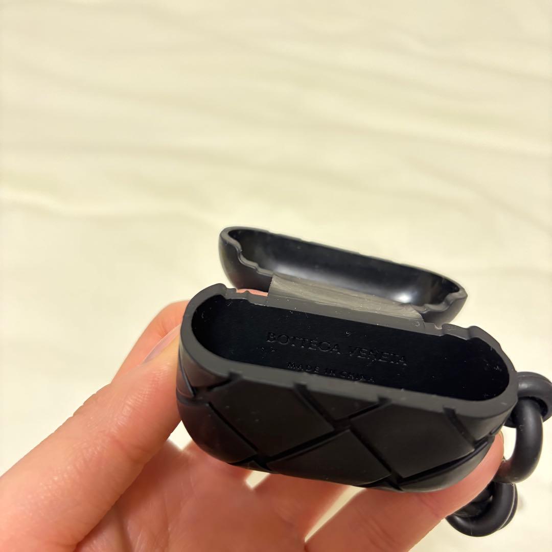 ボッテガヴェネタ AirPodsケース