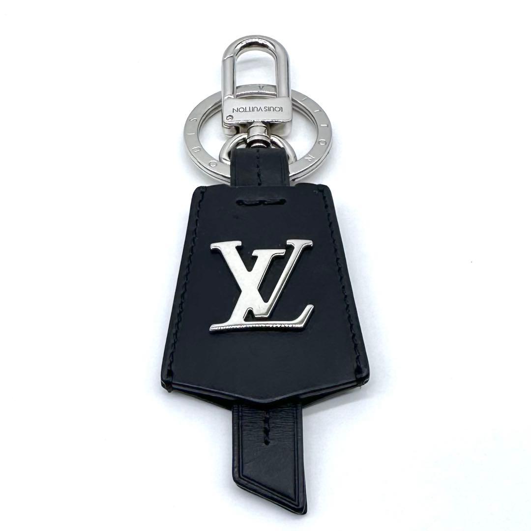 美品✨ルイヴィトン LV クロッシュ クレ キーホルダー M68020 ブラック