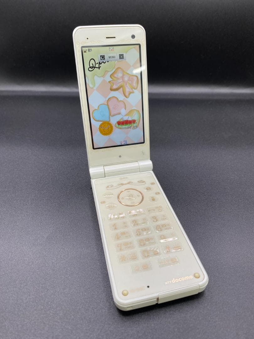 雨の日割り！docomo Q-POT SH04C ビスケット ガラケー