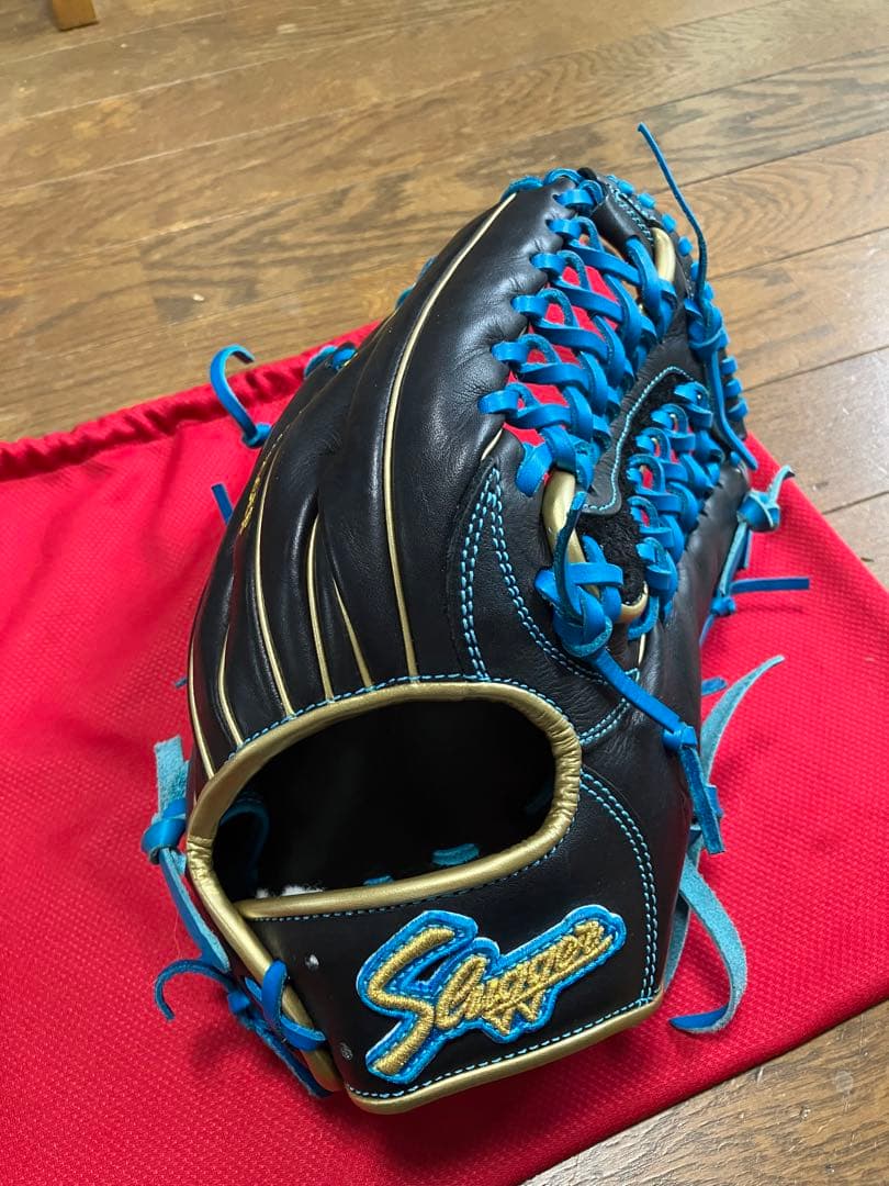 KUBOTA SLUGGER 別注軟式グローブ 外野用　阪神タイガース近本モデル