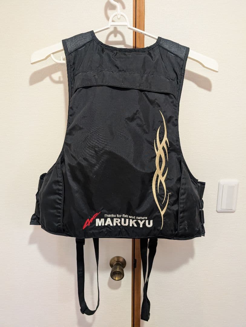 マルキュー MARUKYU フィッシングベスト 黒 マルキユー