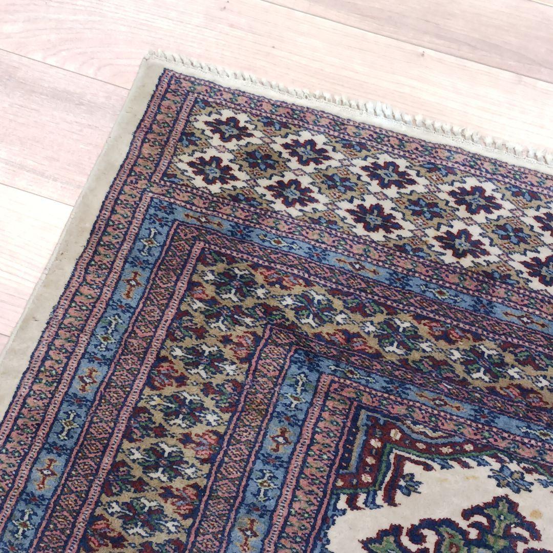 Y3202 パキスタン絨毯 ウール 手織り 180×128㎝