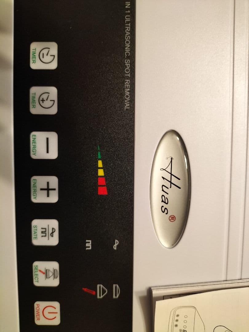 エステサロンにて使用できます。有名シミ取りマシン。