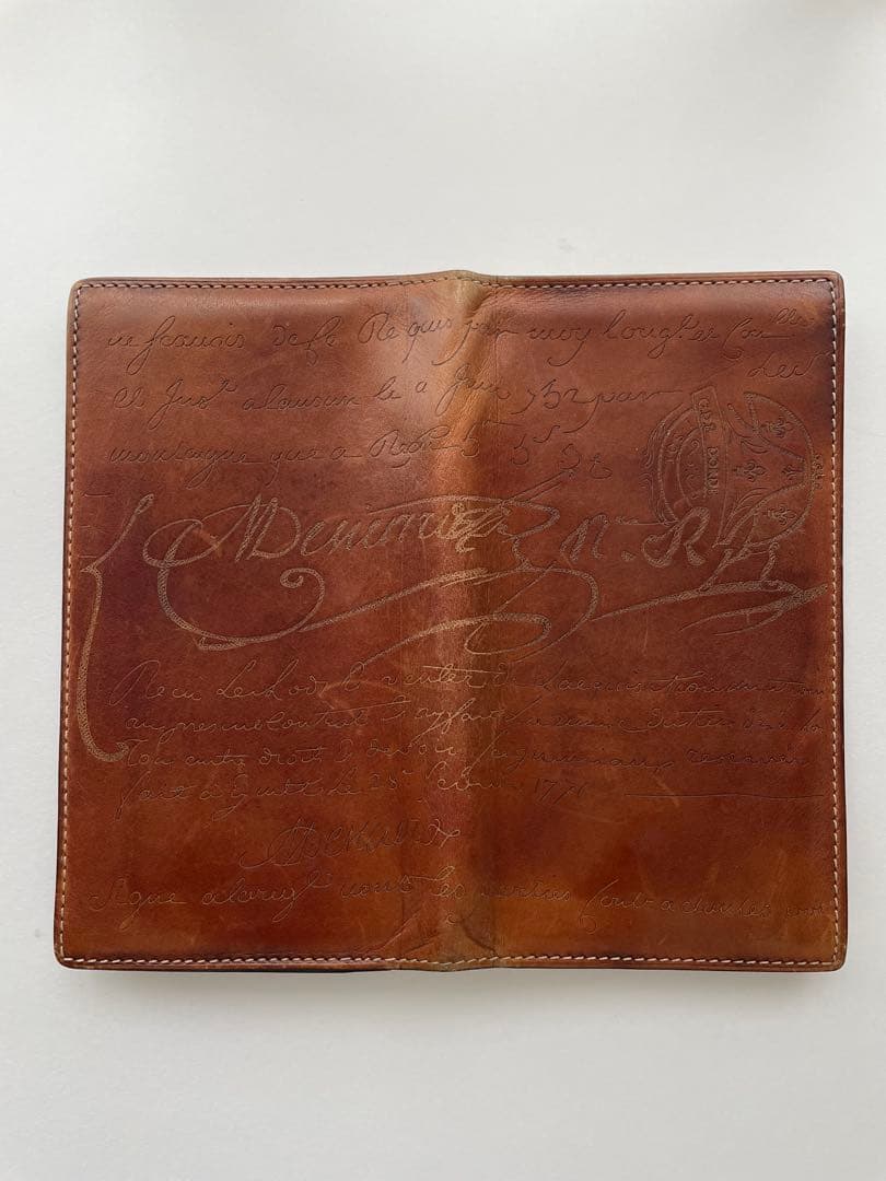 《値下げ中》Berluti ベルルッティ　レザー　カリグラフィ　手帳カバー