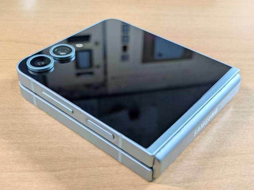 011500I Galaxy Z Flip6 SCG29 256GB ジャンク