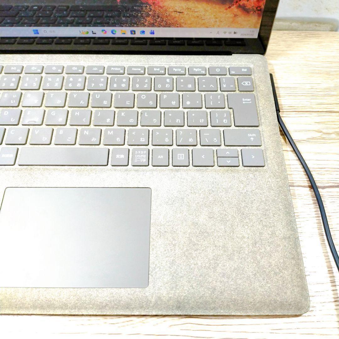 超軽量 超薄型ノートパソコン SSD256GB Windows11 カメラ付き