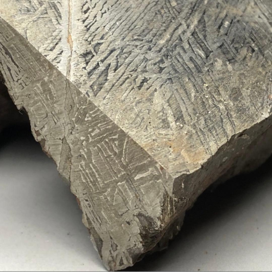 アルタイ鉄隕石　ずっしり重い約625g！　新疆　パワーストーン　パラサイト　化石