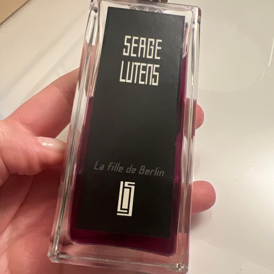 SERGE LUTENS La fille de Berlin 香水