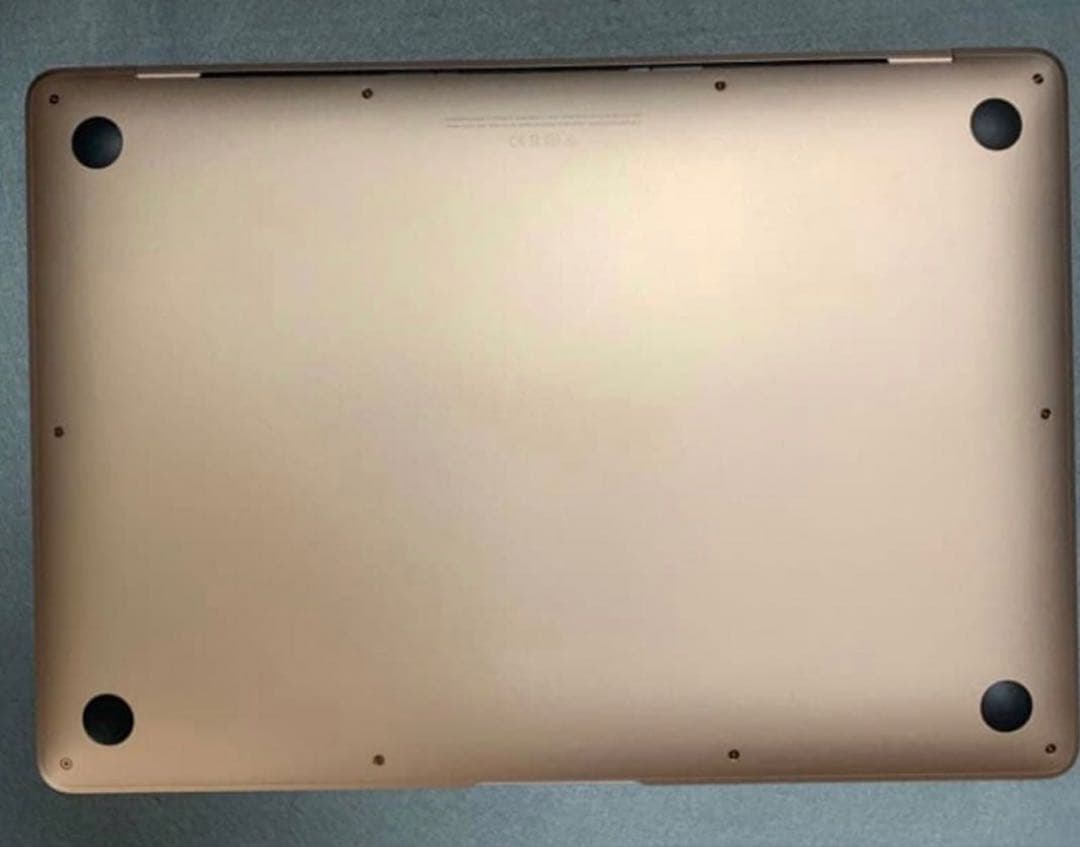 Apple MacBook Air M1 2020 本体