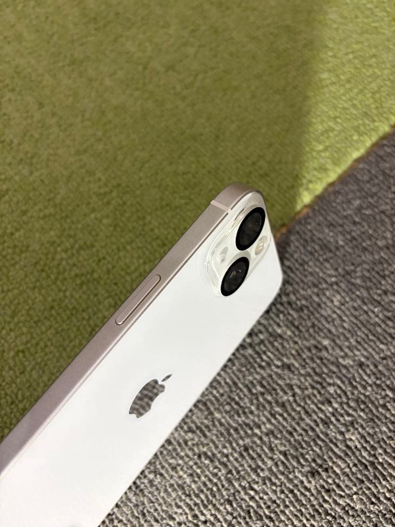 Apple iPhone 13 258GB本体　美品