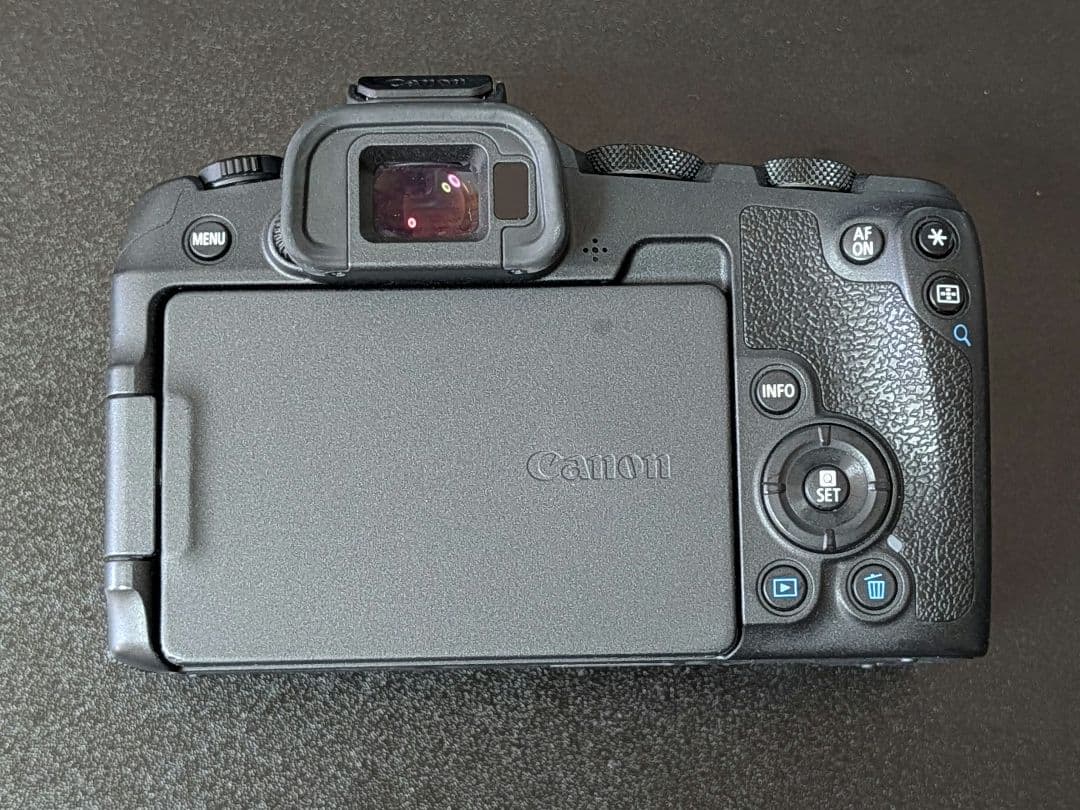 【週末特価】Canon EOS R8 ミラーレスカメラ 本体