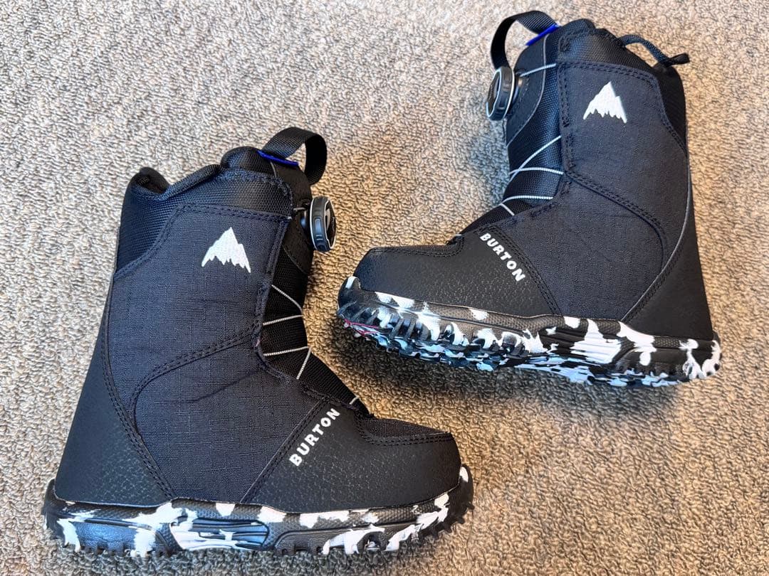 Burtonバートン.キッズGROM BOAブーツ、ビンディングセット_中古