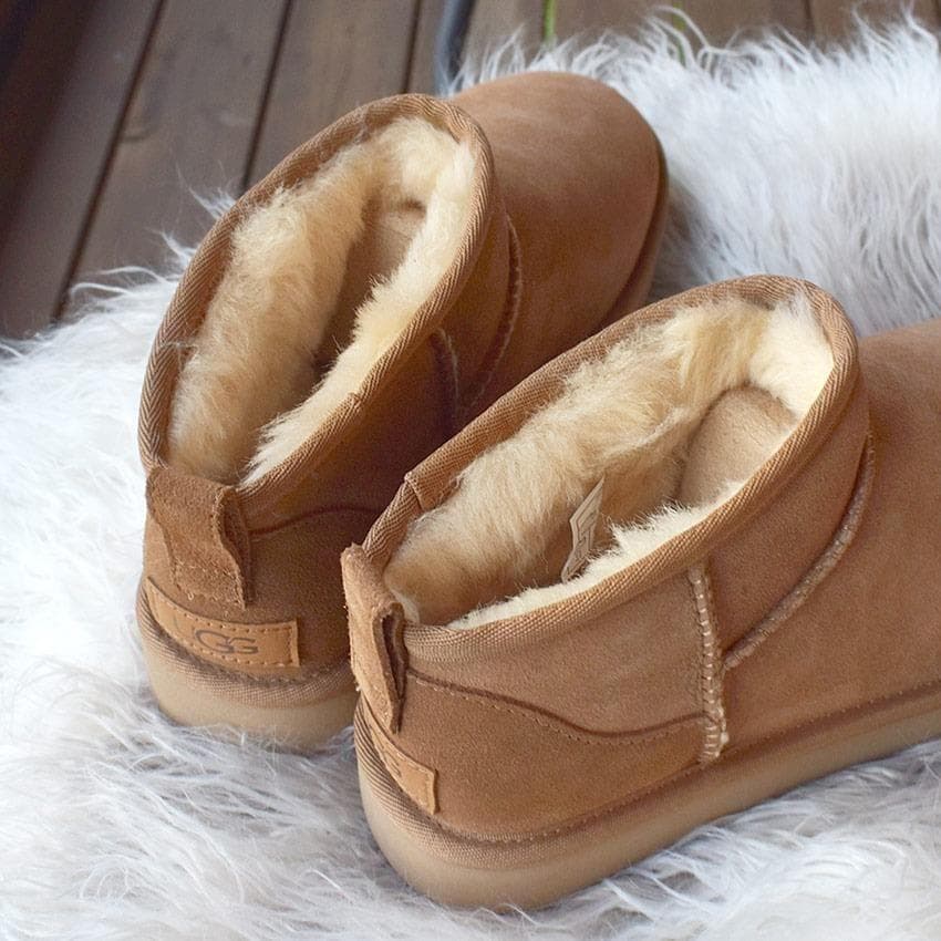 UGG アグ ムートンブーツ ウルトラミニ　チェスナット 24.0cm