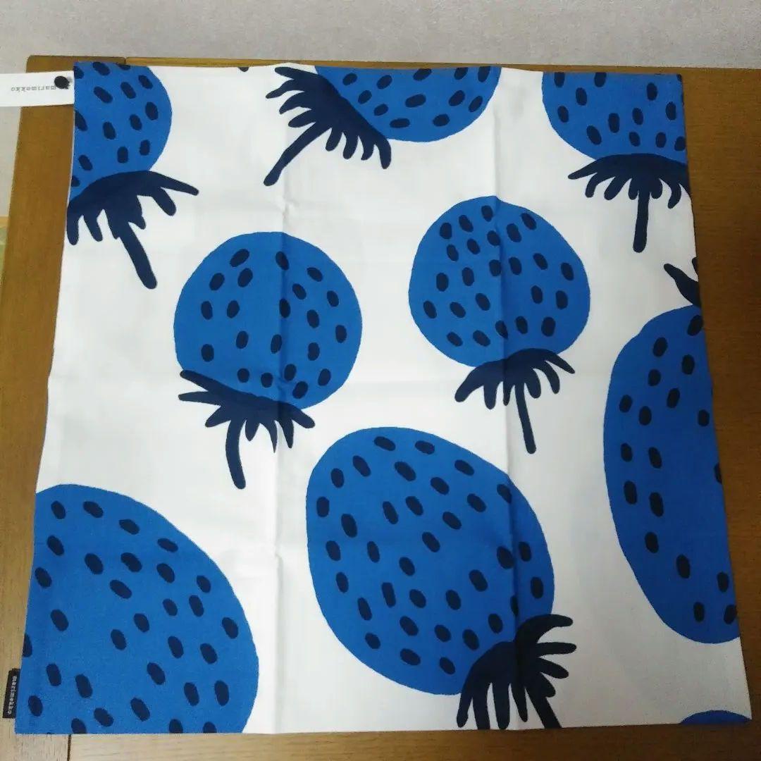 marimekko マリメッコ/ Mansikka クッションカバー　マンシッカ