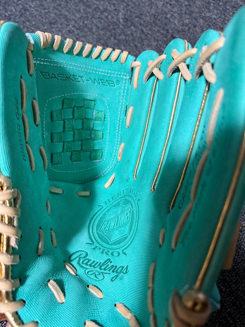 【極美品】Rawlings 投手用 右投 軟式 グリーン ミント 野球