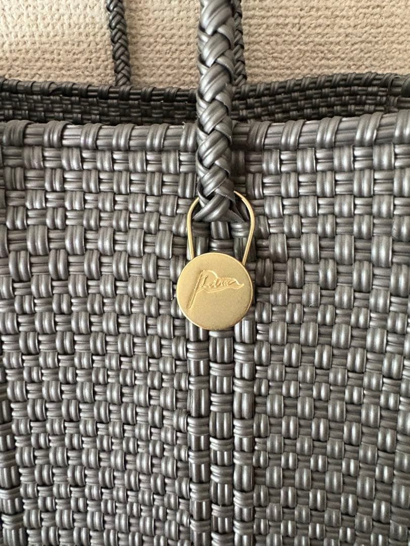 ⭐️レトラ　美品　メルカドバッグ 　ショルダータイプ　（シルバー）