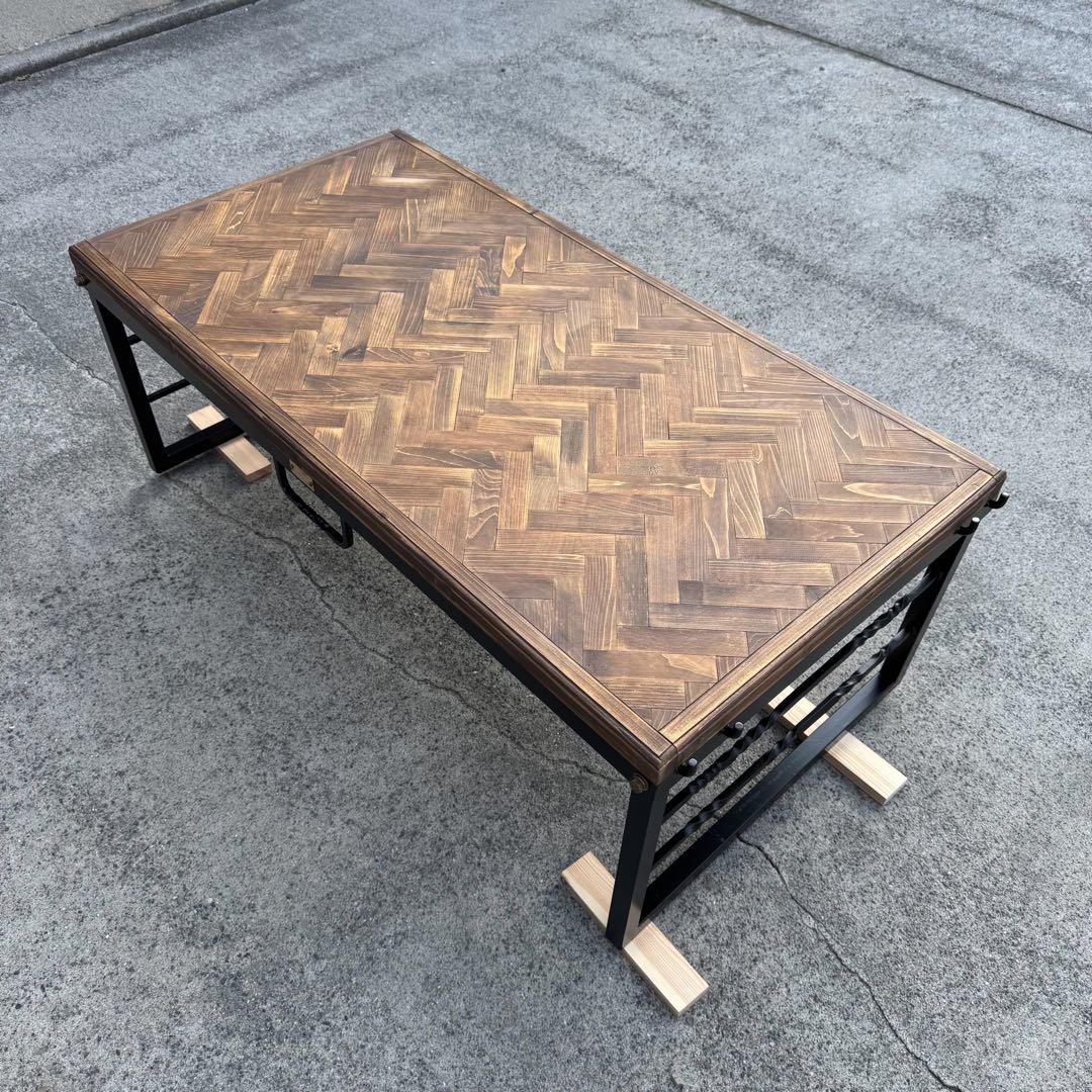 ヘリンボーン　テーブル