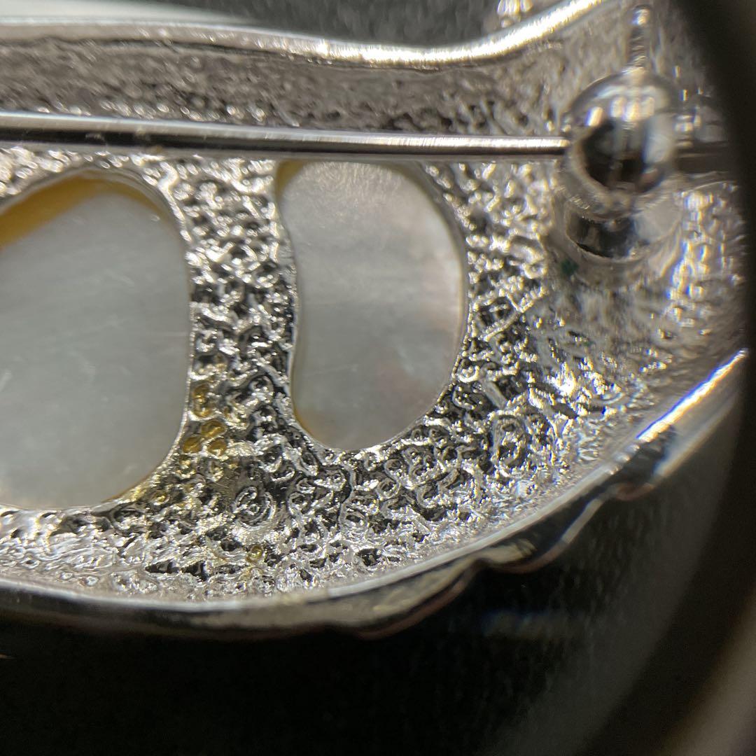 X20 タサキ　TASAKI 田崎　インコ　鳥　バード　ブローチ シルバーと貝殻