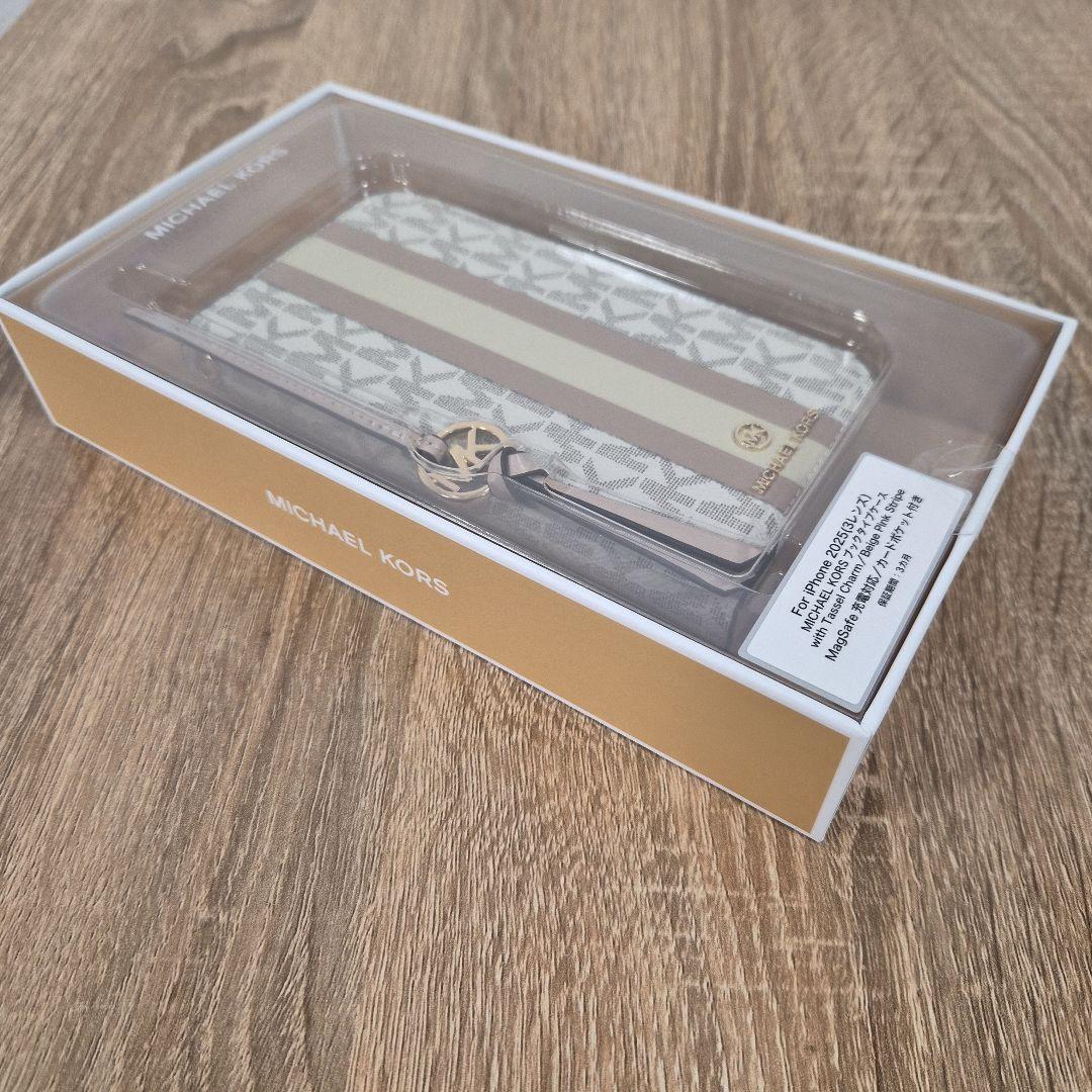 iPhone17Pro マイケルコース ブックタイプwith タッセルチャーム