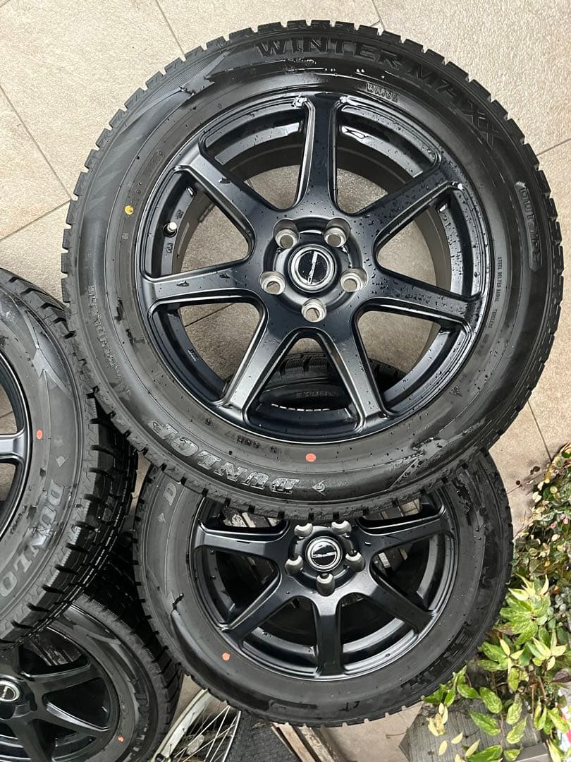 ウィンターマックス　215/60R17 2022年製