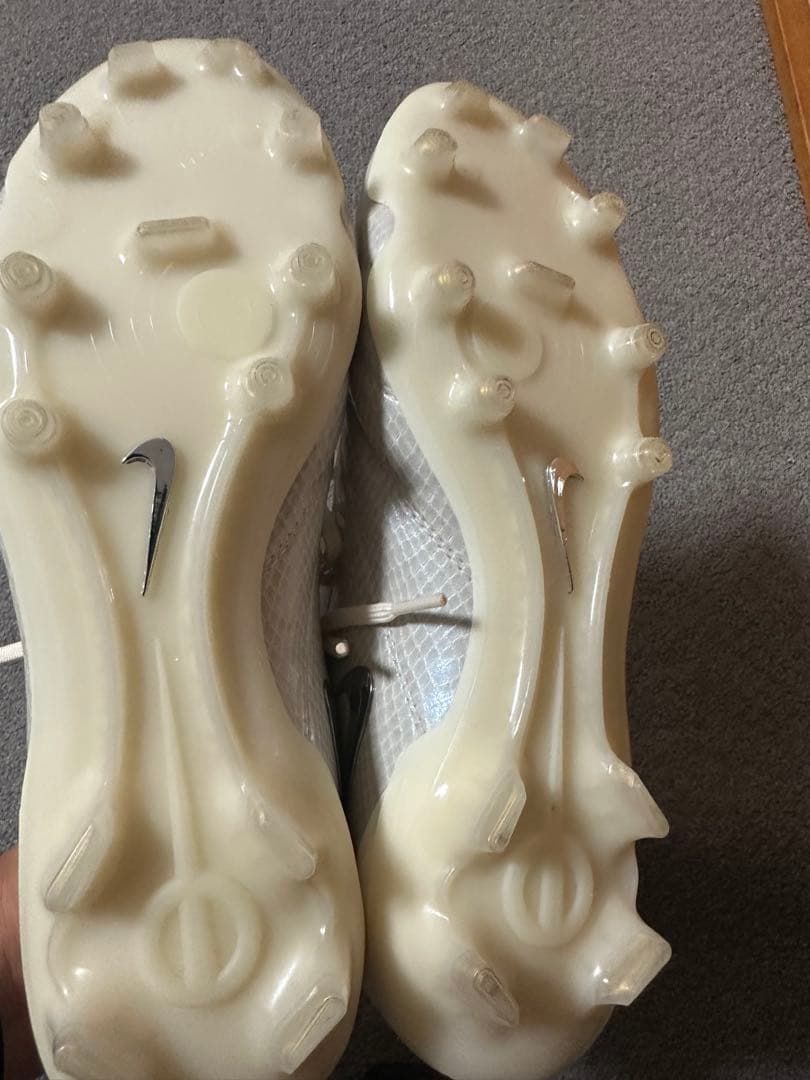 NIKEティエンポ レジェンド 10 エリート LUXE FG