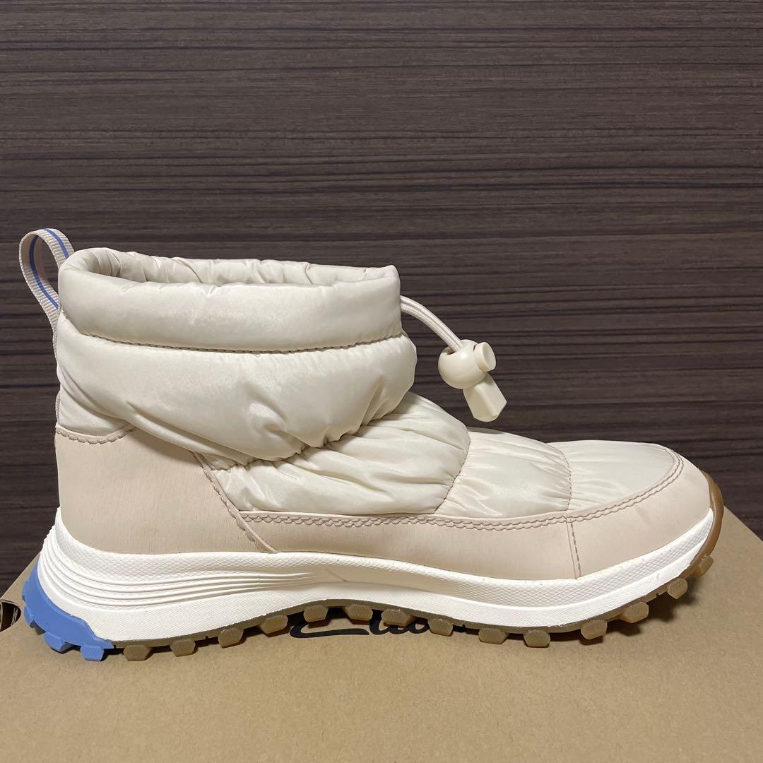 クラークス　 ATLトレックアイスウォータープルーフ アイボリー　ブーツ