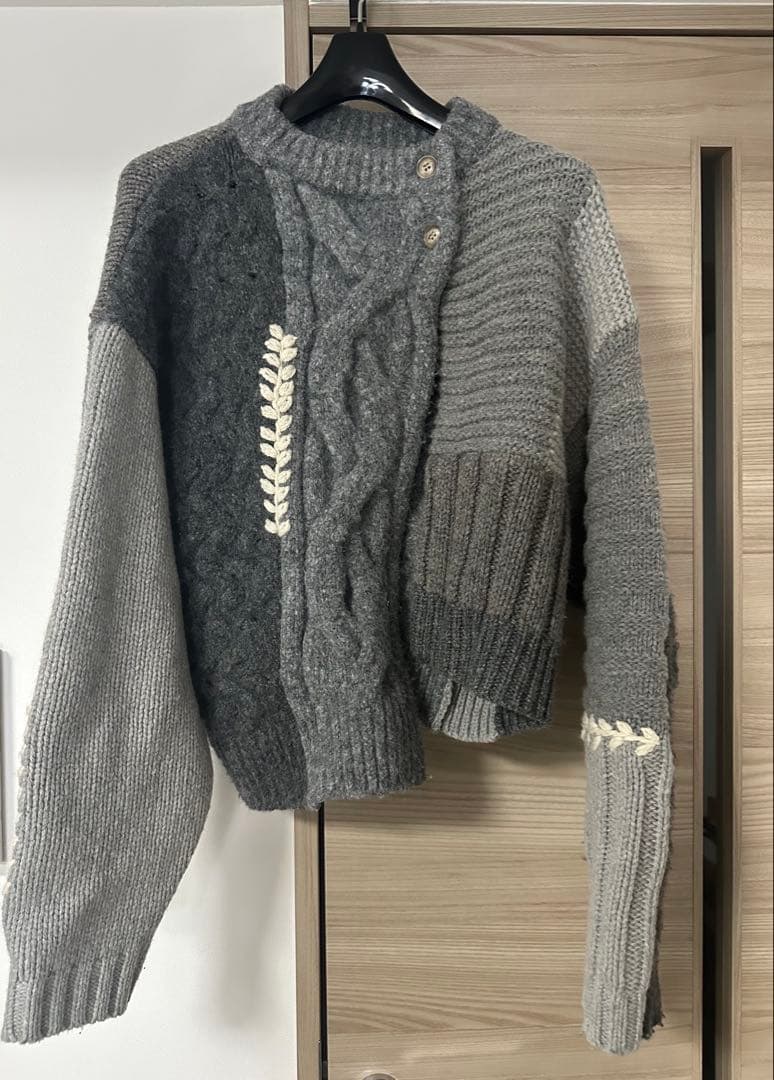 トップス Intarsia Cable Cardigan