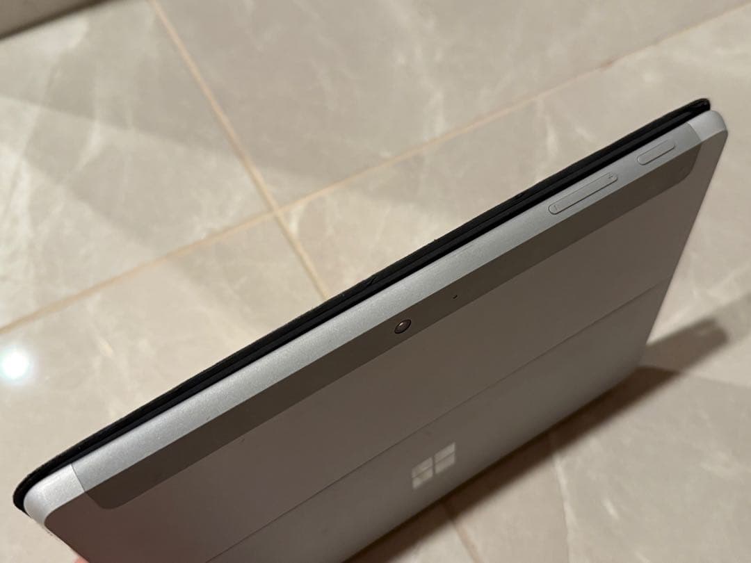 Windowsタブレット本体 Microsoft Surface Go 4415Y /8GB /128GB