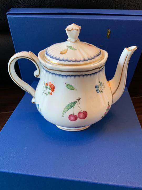 リチャードジノリ　イタリアンフルーツ ティーポット