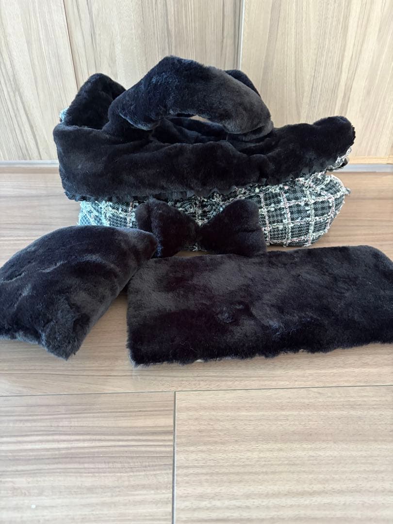 新品！バビアナ　アジバッグ　ボンボン　キャリーバッグ　S BABIANA