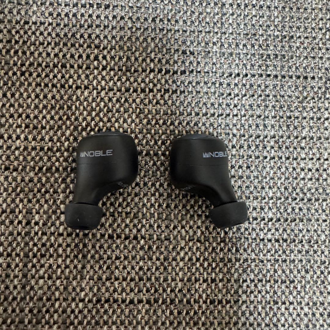 美品　Noble FALCON PRO ワイヤレスイヤホン