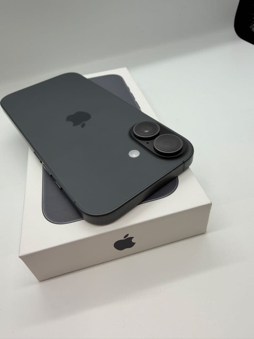 【極美品】iPhone17 256GB バッテリー100% 付属品完備！