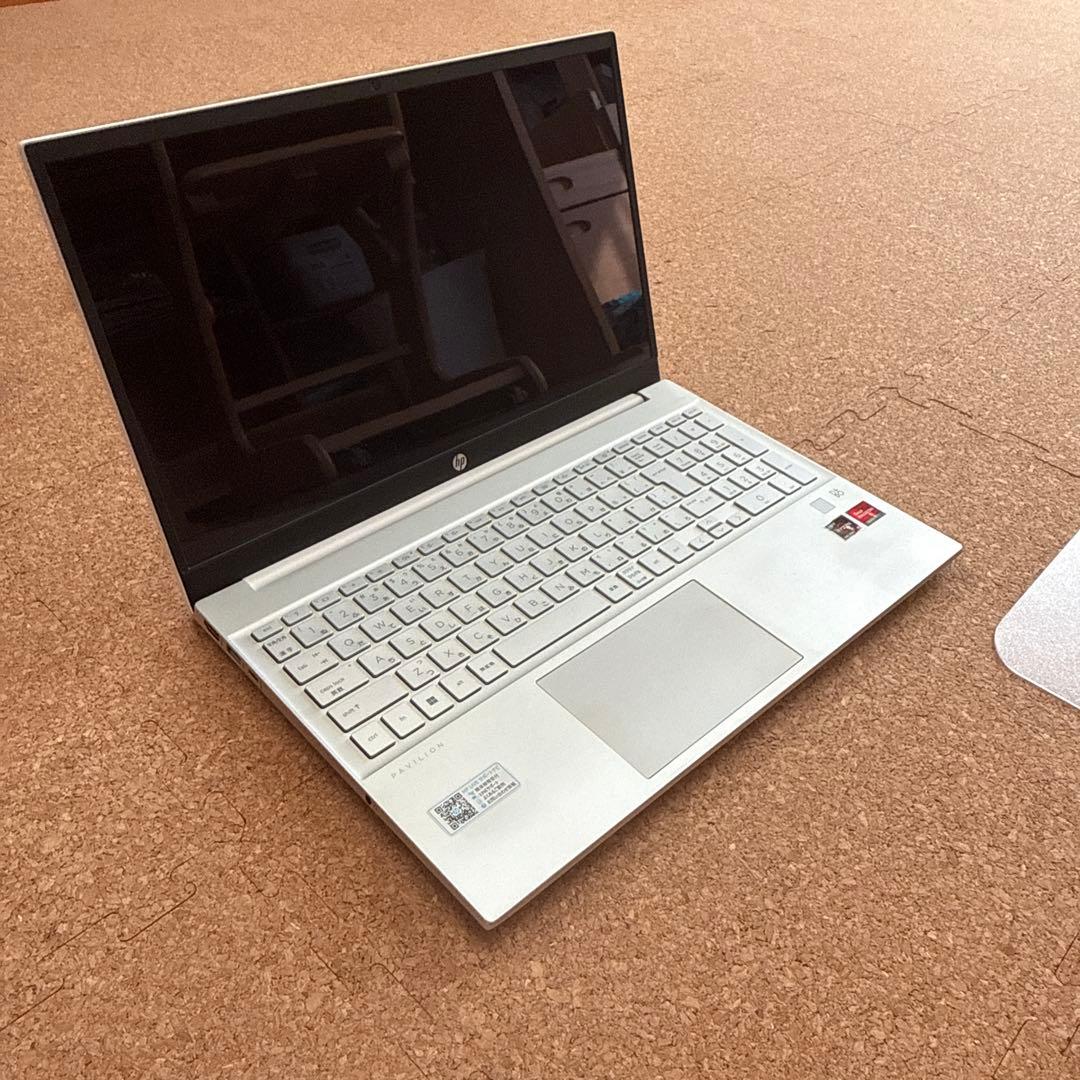 【美品】HP PavillionLaptop 15-eh3003AU タッチ液晶