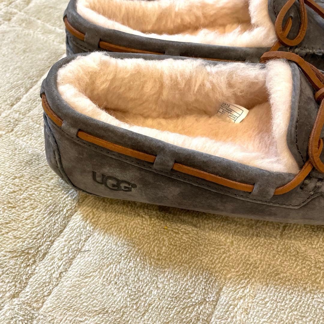 UGG アグ　モカシン　24㎝