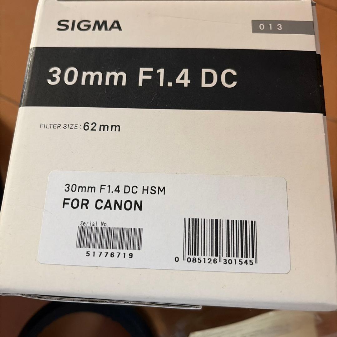 SIGMA 30mm F1.4 DCレンズ
