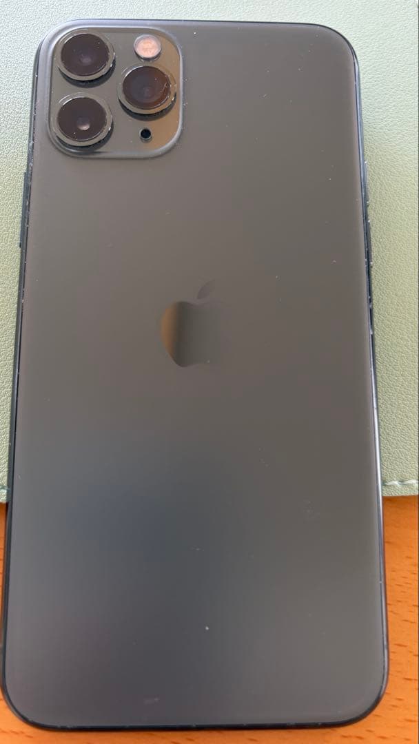 iPhone 11pro 本体　プラス　アクセサリー