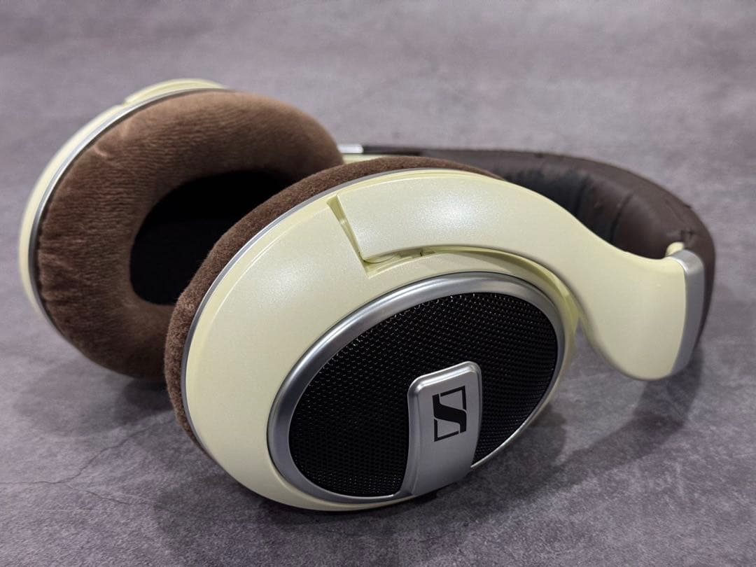 ゼンハイザー ヘッドホンSENNHEISER HD599