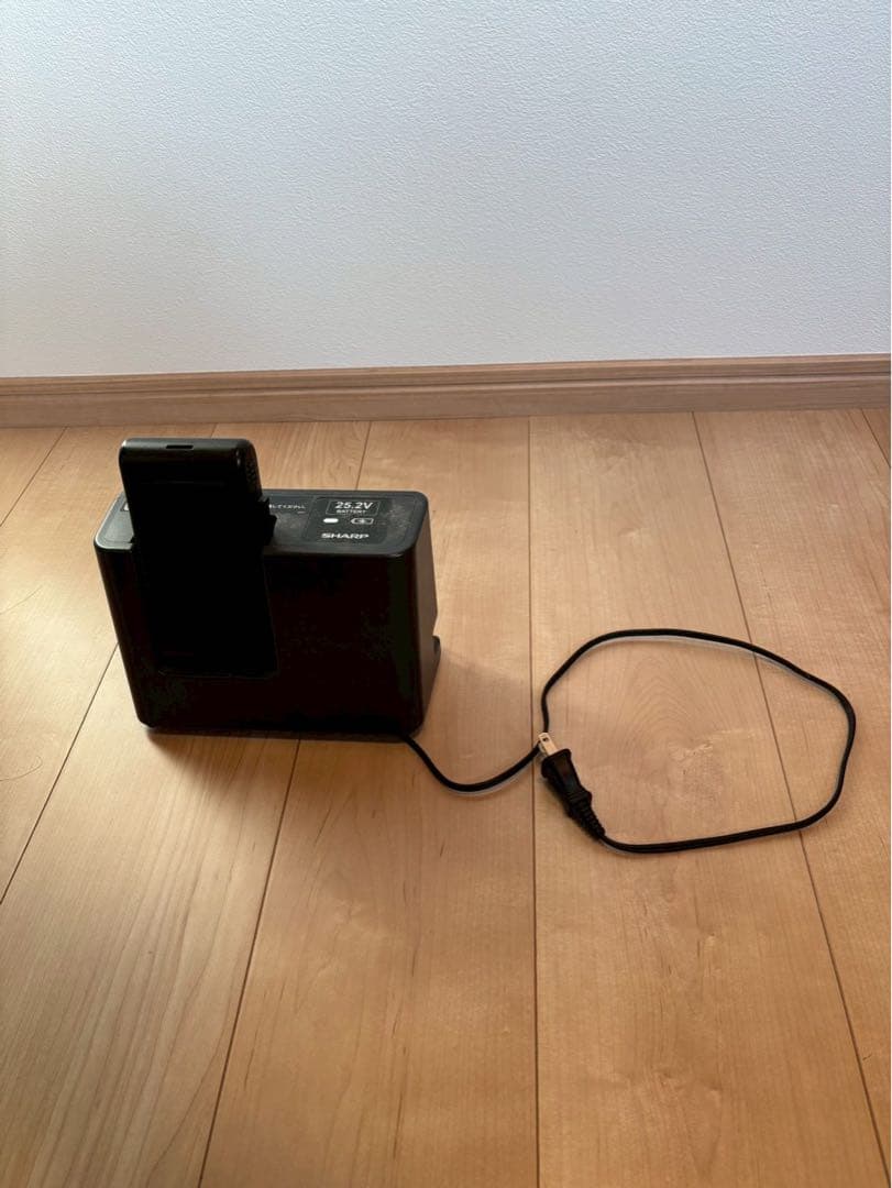 充電式スティッククリーナー　シャープ　ラクティブエア　EC-SR5