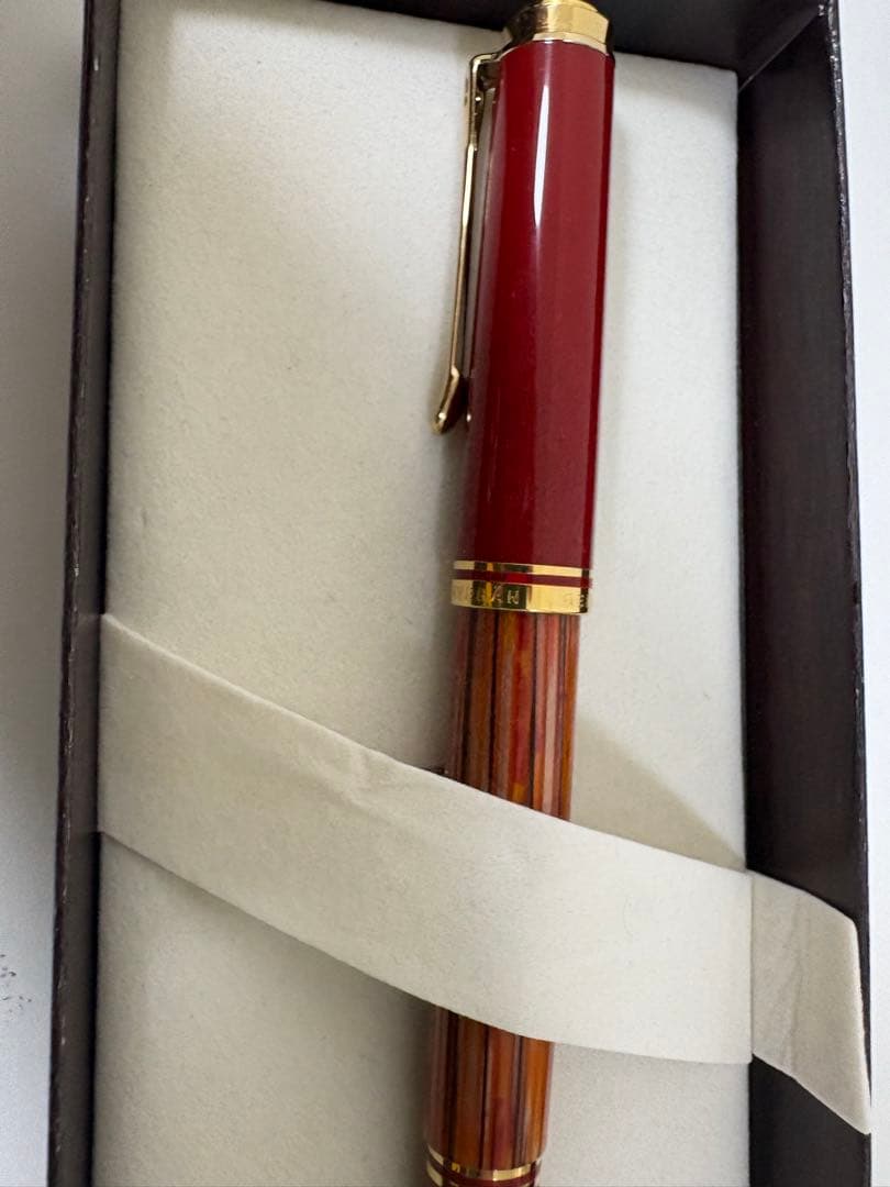 Pelikan M600万年筆 トータスシェルレッド(限定色)