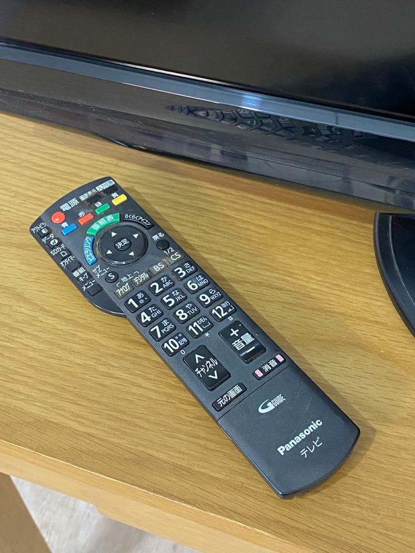 【東京都内23区配送無料】パナソニック　TH-L37S2 2010年　テレビ