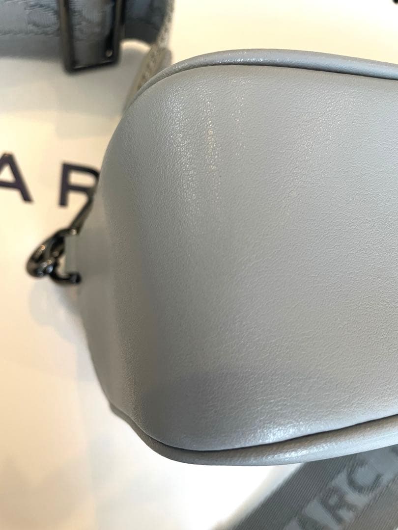 MARC JACOBS グレー ショルダーバッグ