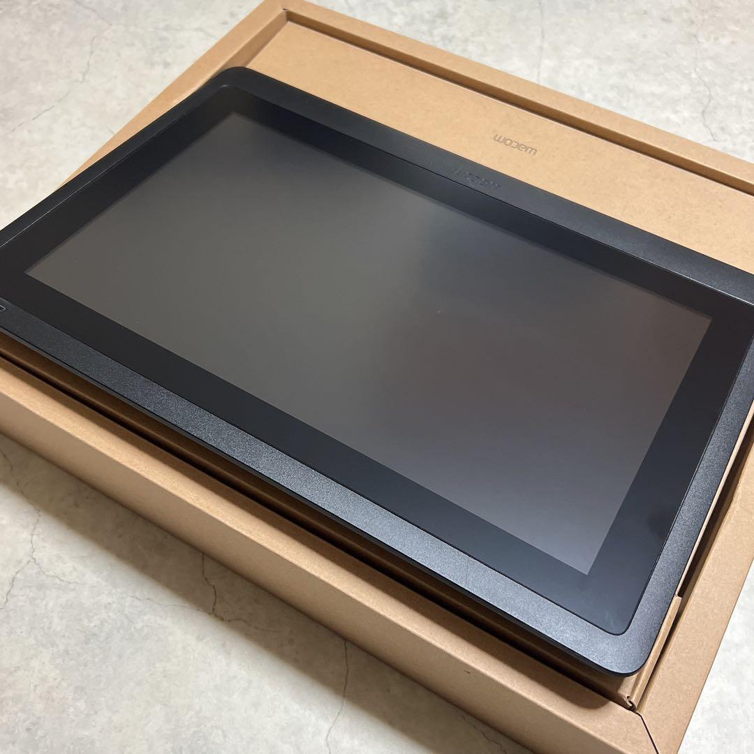 wacom cintiq DTK1660 ワコム　液晶タブレット　液タブ