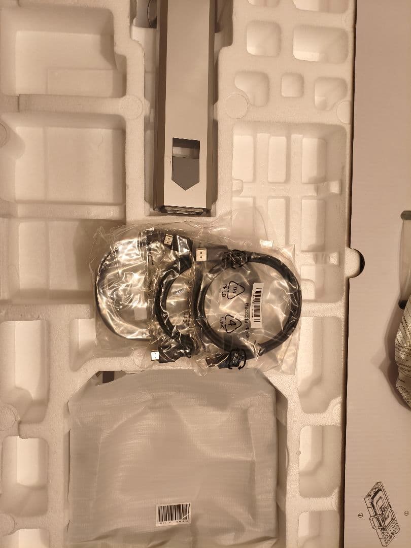 ディスプレイ・モニター本体 innocn 32m2v 4k MiniLED 144Hz HDR1000