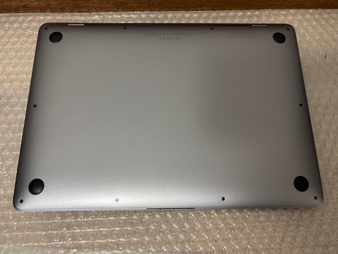 MacBook Air 13インチ　A1932 メモリー16GB USキー