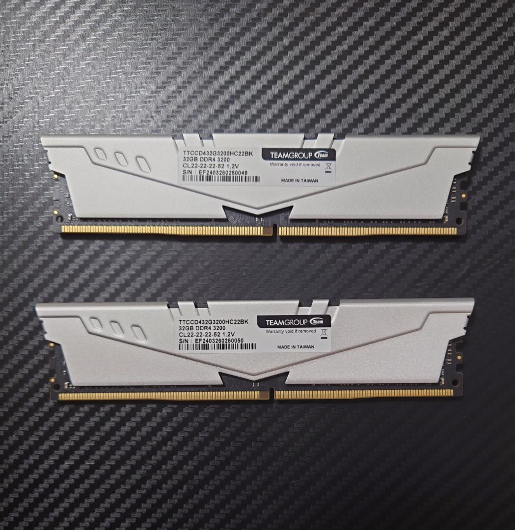 TEAMGROUP 64GB DDR4 メモリー 3200MHz 32GB×2枚